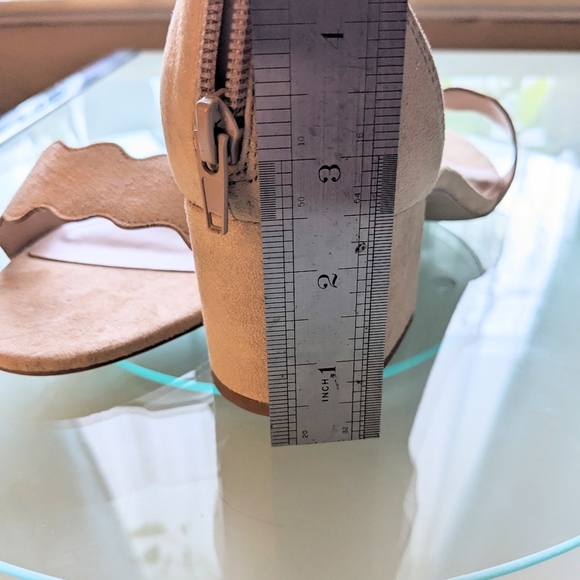 Pennington's, Scalloped edge, vegan, block heel sandals. - Picture 14 of 16